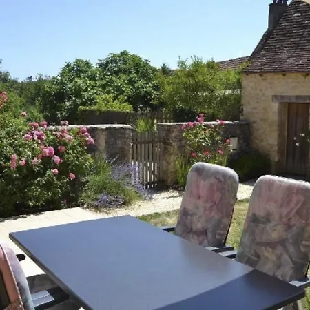 Maison En Pierre 4 Couchages Holiday home Savignac-de-Miremont